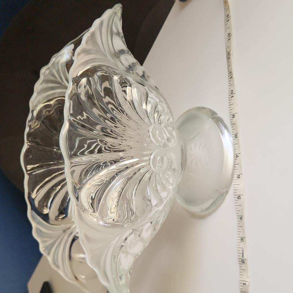 Vintage Pressed Glass Centerpeice Bowl